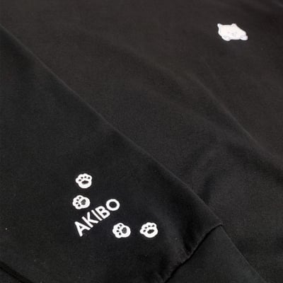 AKIBO日系落肩立體繡大學T-經典黑(男女共款)10