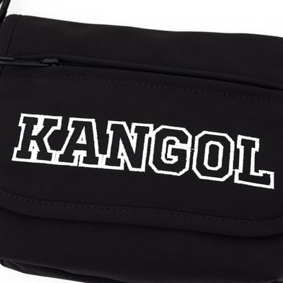 KANGOL袋鼠字母Logo側背包 -黑7