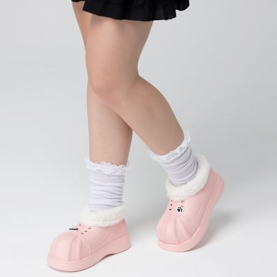 【買1送1】AKIBO毛毛洞洞短靴-櫻花粉(女款、4公分厚底增高、雲朵感、輕量、保暖) / 內附AKIBO品牌鞋扣2個。現在買再送鞋扣組(不挑款)7