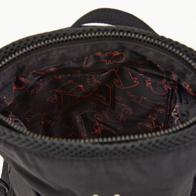 Angelia&Pets輕防撥水側肩包-黑9