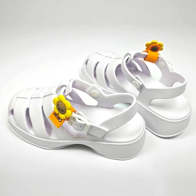 AKIBO輕量羅馬鞋-牛奶白(女款、雲朵感、輕量、兩穿、防水)  / 內附AKIBO品牌綁帶一組11