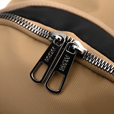 NCAA北卡羅來納大學UNC經典Logo小後背包-卡其8