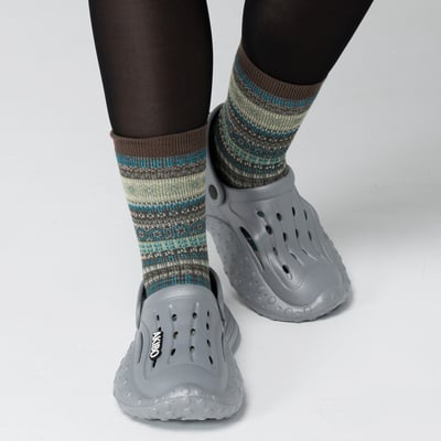 【買1送1】AKIBO戶外機能洞洞鞋-質感灰(中性款、寬楦、雲朵感、輕量、兩穿、防水) / 內附AKIBO品牌鞋扣1個。現在買再送鞋扣組(不挑款)11