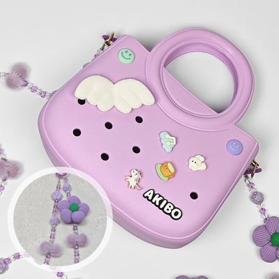 【買1送1】AKIBO滿月包-薰衣紫/珠光雪羽背帶 (肩背手提洞洞包。中性款、輕量、防水) / 內附AKIBO品牌鞋扣1個。現在買再送鞋扣組(不挑款)1