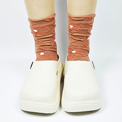 【買1送1】AKIBO清新穆勒鞋-牛奶白(女款、輕量、耐走、防水) / 內附AKIBO品牌鞋扣1個。現在買再送鞋扣組(不挑款)5