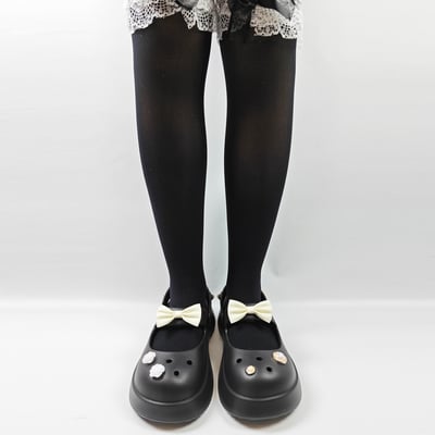 【買1送1】AKIBO瑪莉珍洞洞鞋-經典黑(女款、4.5公分厚底增高、雲朵感、輕量、兩穿、防水) / 內附AKIBO品牌鞋。現在買再送鞋扣組(不挑款)扣1個15