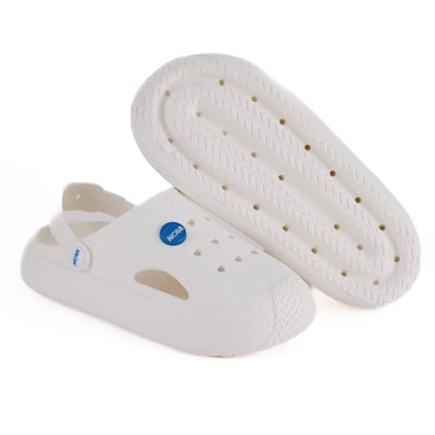 【買1送1】NCAA休閒洞洞鞋-白(中性款、寬楦、雲朵感、輕量、防水)/ 內附NCAA品牌鞋扣1個。現在買再送鞋扣組(不挑款)3