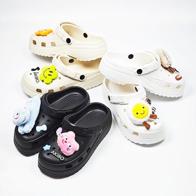 【買1送1】AKIBO餅乾洞洞鞋(二代)-奶油白(中性款、輕量、耐走、兩穿、防水) / 內附AKIBO品牌鞋扣1個。現在買再送鞋扣組(不挑款)16