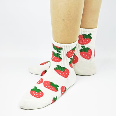 AKIBO粉漾甜心樂園中筒襪(三件組)-女款