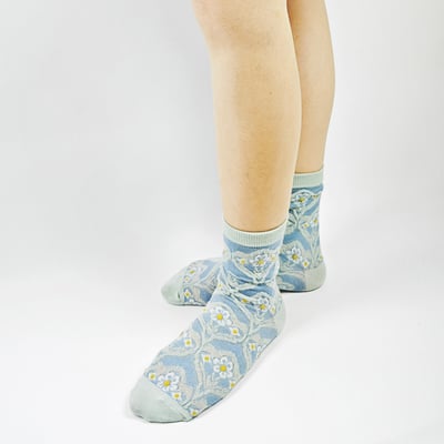 AKIBO日系碎花拼色中筒襪(三件組)-女款13