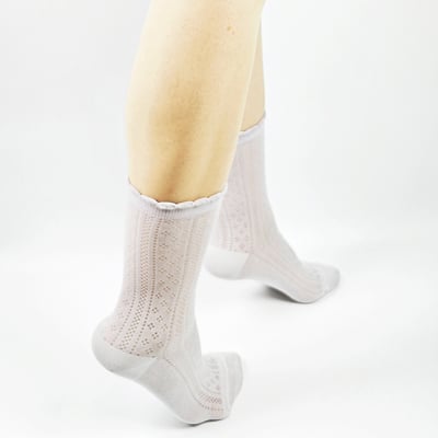 AKIBO日系優雅鏤空中筒襪(三件組)-女款11