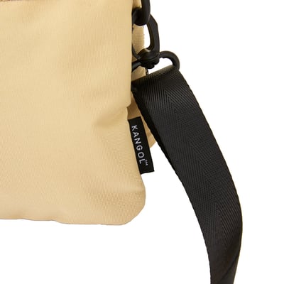 KANGOL多夾層小側包-卡其3