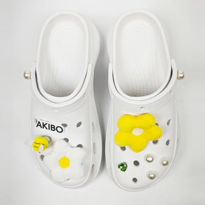 AKIBO蜜蜂轉轉款洞洞鞋扣 (九件組)