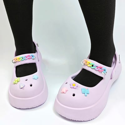 【買1送1】AKIBO瑪莉珍洞洞鞋-薰衣紫(女款、4.5公分厚底增高、雲朵感、輕量、兩穿、防水) / 內附AKIBO品牌鞋扣1個。現在買再送鞋扣組(不挑款)8