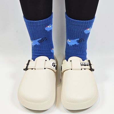 【買1送1】AKIBO潮流耐走勃肯鞋-牛奶白(中性款、輕量、耐走、防水) / 內附AKIBO品牌鞋扣1個。現在買再送鞋扣組(不挑款)6