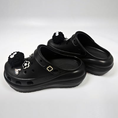 【買1送1】AKIBO老爹洞洞鞋-經典黑(女款、7公分厚底增高、寬楦、輕量、兩穿、防水) / 內附AKIBO品牌鞋扣1個。現在買再送鞋扣組(不挑款)5