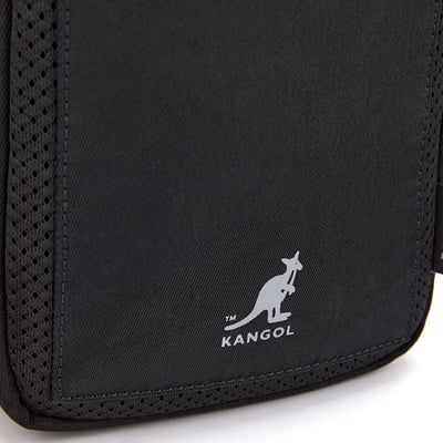 KANGOL袋鼠側背尼龍相機包-黑(男女共款)11