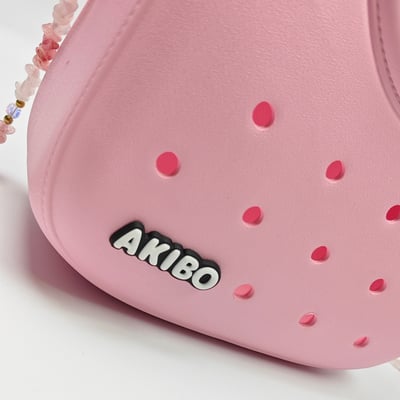 【買1送1】AKIBO滿月包-櫻花粉/手工編織花朵背帶(肩背手提洞洞包。中性款、輕量、防水) / 內附AKIBO品牌鞋扣1個。現在買再送鞋扣組(不挑款)9