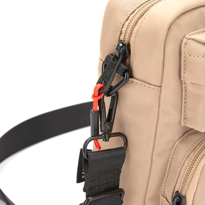 KANGOL袋鼠側背尼龍相機包-卡其(男女共款)9