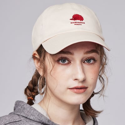 SCANDINAVIAN FOREST北歐小刺蝟水洗刺繡復古經典老帽-奶油白