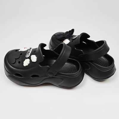 【買1送1】AKIBO波浪厚底洞洞鞋-經典黑(女款、6公分厚底增高、輕量、兩穿、防水)  / 內附AKIBO品牌鞋扣1個。現在買再送鞋扣組(不挑款)6