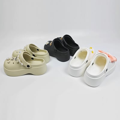 【買1送1】AKIBO極簡厚底洞洞鞋-經典黑(女款、寬楦、耐走、兩穿、防水) / 內附AKIBO品牌鞋扣1個。現在買再送鞋扣組(不挑款)20