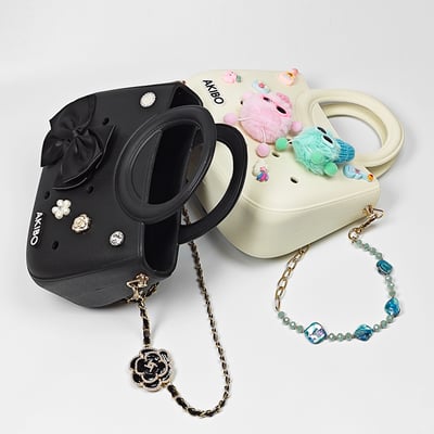 【買1送1】AKIBO滿月包-經典黑/皮革花漾背帶(肩背手提洞洞包。中性款、輕量、防水) / 內附AKIBO品牌鞋扣1個。現在買再送鞋扣組(不挑款)12