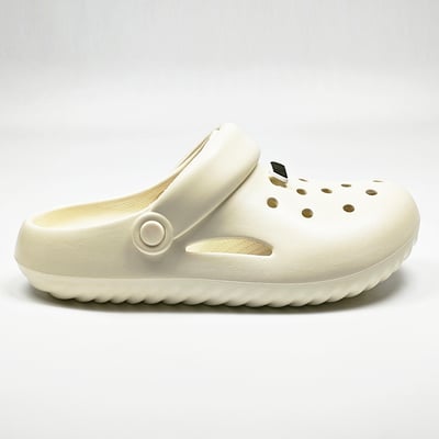 【買1送1】AKIBO泡芙洞洞鞋-牛奶白(女款、雲朵感、輕量、兩穿、防水) / 內附AKIBO品牌鞋扣1個。現在買再送鞋扣組(不挑款)16