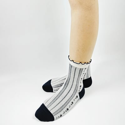 AKIBO復古學院風中筒襪(三件組)-女款13