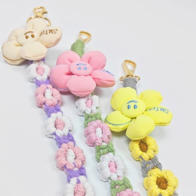 AKIBO手工編織花朵包包手機掛繩-薰衣紫(女款、編織) / 內附AKIBO品牌手機掛片1個9