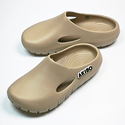 【買1送1】AKIBO巧巴達勃肯鞋-焦糖咖(中性款、雲朵感、輕量、耐走、防水) / 內附AKIBO品牌鞋扣1個。現在買再送鞋扣組(不挑款)1