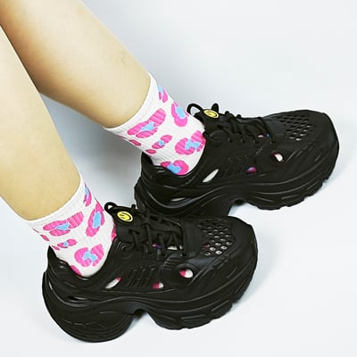 AKIBO粉漾甜心樂園中筒襪(三件組)-女款