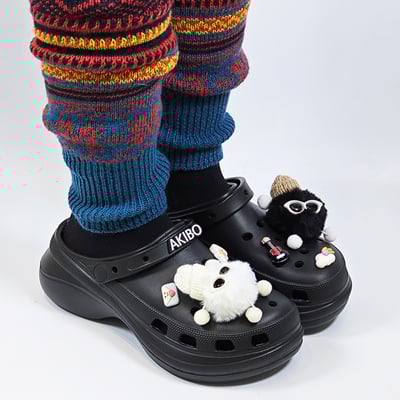 【買1送1】AKIBO厚底洞洞鞋-經典黑(女款、6公分厚底增高、寬楦、輕量、兩穿、防水) / 內附AKIBO品牌鞋扣1個。現在買再送鞋扣組(不挑款)8