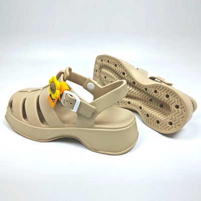 AKIBO輕量羅馬鞋-卡其(女款、雲朵感、輕量、兩穿、防水)  / 內附AKIBO品牌綁帶一組12