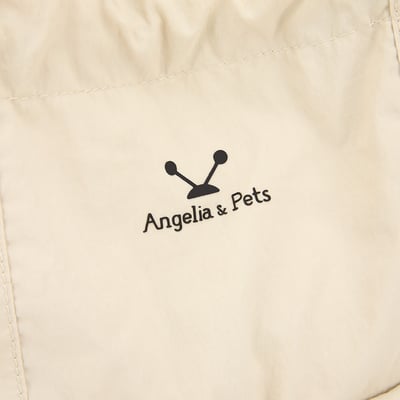 Angelia&Pets輕防撥水側肩包-淺卡其7