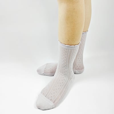 AKIBO日系優雅鏤空中筒襪(三件組)-女款13