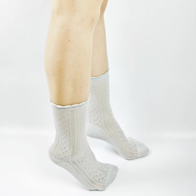 AKIBO日系優雅鏤空中筒襪(三件組)-女款16