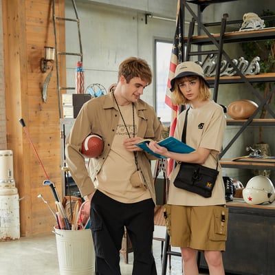 NCAA寬版立體袋短褲-卡5