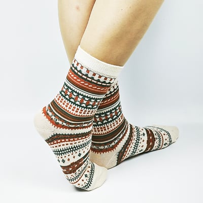 AKIBO民族風織紋中筒襪(三件組)-中性款