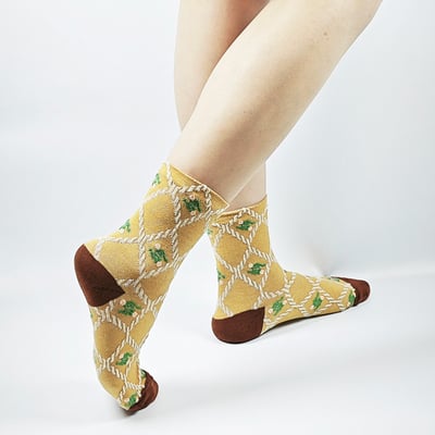 AKIBO森系花語中筒襪(三件組)-女款