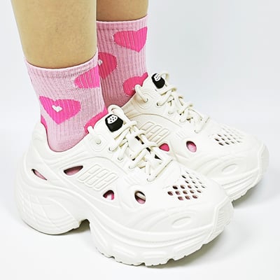 【買1送1】AKIBO輕量透氣老爹鞋-牛奶白(女款、6公分厚底增高、一體成型、輕量、耐走、防水) / 內附AKIBO品牌鞋扣1個。現在買再送鞋扣組(不挑款)9