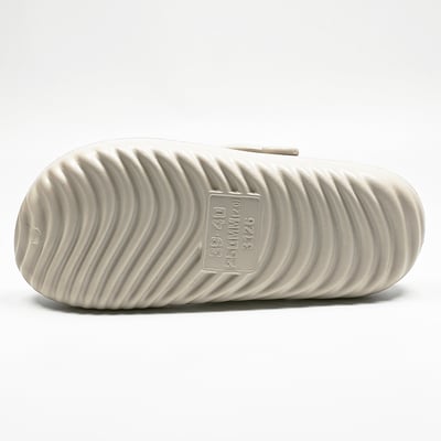 【買1送1】AKIBO泡芙洞洞鞋-質感灰(女款、雲朵感、輕量、兩穿、防水) / 內附AKIBO品牌鞋扣1個。現在買再送鞋扣組(不挑款)17