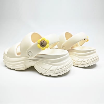 【買1送1】AKIBO澎澎雙帶厚底涼鞋-牛奶白(女款、5公分厚底增高、雲朵感、輕量、兩穿、防水) / 內附AKIBO品牌鞋扣1個。現在買再送鞋扣組(不挑款)5