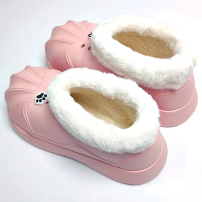 【買1送1】AKIBO毛毛洞洞短靴-櫻花粉(女款、4公分厚底增高、雲朵感、輕量、保暖) / 內附AKIBO品牌鞋扣2個。現在買再送鞋扣組(不挑款)5