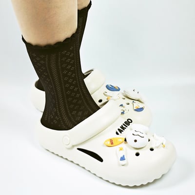 【買1送1】AKIBO泡芙洞洞鞋-牛奶白(女款、雲朵感、輕量、兩穿、防水) / 內附AKIBO品牌鞋扣1個。現在買再送鞋扣組(不挑款)12