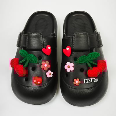 【買1送1】AKIBO布丁洞洞鞋-經典黑(女款、寬楦、雲朵感、輕量、耐走、防水) / 內附AKIBO品牌鞋扣1個。現在買再送鞋扣組(不挑款)4
