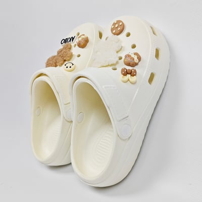 【買1送1】AKIBO餅乾洞洞鞋-牛奶白(中性款、寬楦、輕量、耐走、兩穿、防水) / 內附AKIBO品牌鞋扣1個。現在買再送鞋扣組(不挑款)14