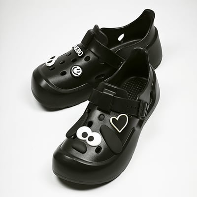 【買1送1】AKIBO全方位機能洞洞鞋-經典黑(中性款、雲朵感、輕量、防水) / 內附AKIBO品牌鞋扣1個。現在買再送鞋扣組(不挑款)1