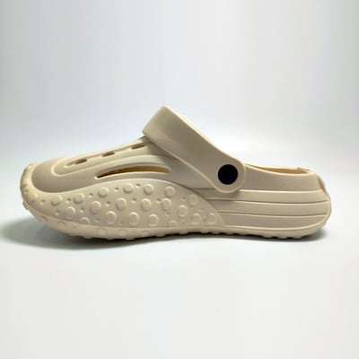 【買1送1】AKIBO戶外機能洞洞鞋-奶茶(中性款、寬楦、雲朵感、輕量、兩穿、防水) / 內附AKIBO品牌鞋扣1個。現在買再送鞋扣組(不挑款)14