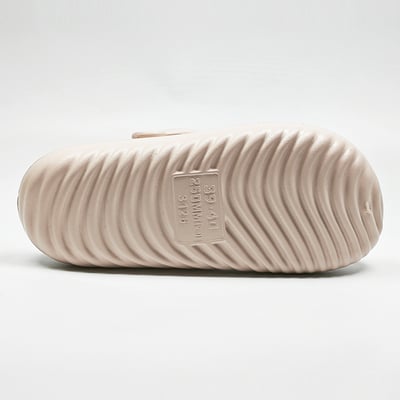 【買1送1】AKIBO泡芙洞洞鞋-櫻花粉(女款、雲朵感、輕量、兩穿、防水) / 內附AKIBO品牌鞋扣1個。現在買再送鞋扣組(不挑款)17